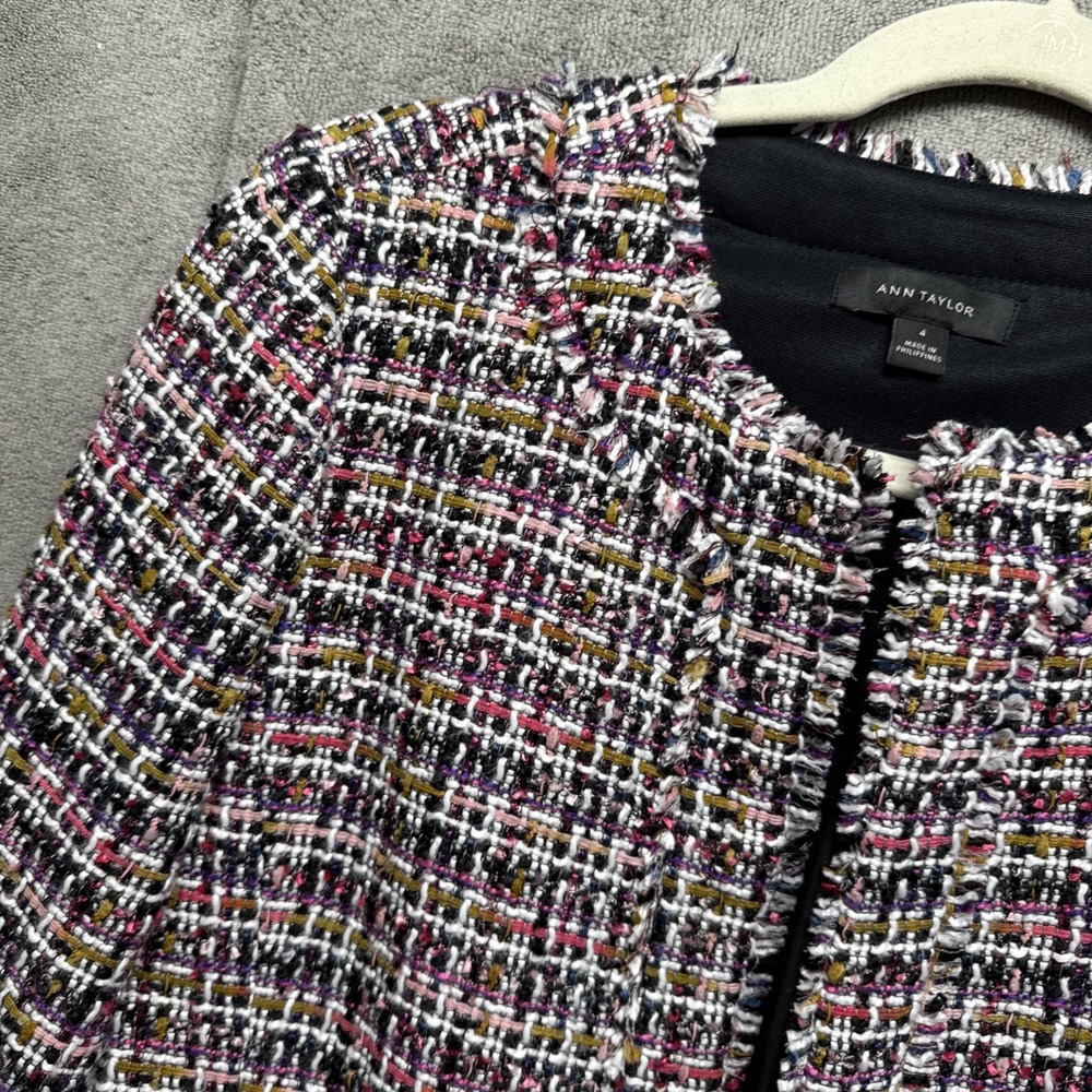 Ann Taylor Tweed Lady Jacker Blazer‎ 4 Pink Boucle Fringe Career Office Church - Picture 4 of 10